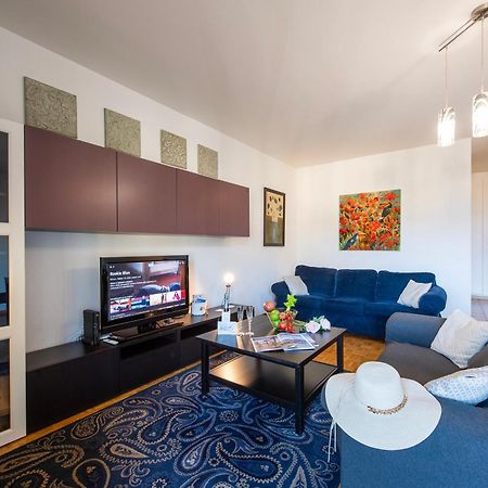 Santiago Home - Happy Rentals Lugano Luaran gambar